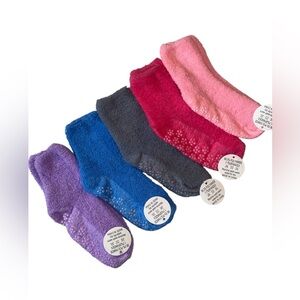 Fuzzy gripper socks. 5 pair